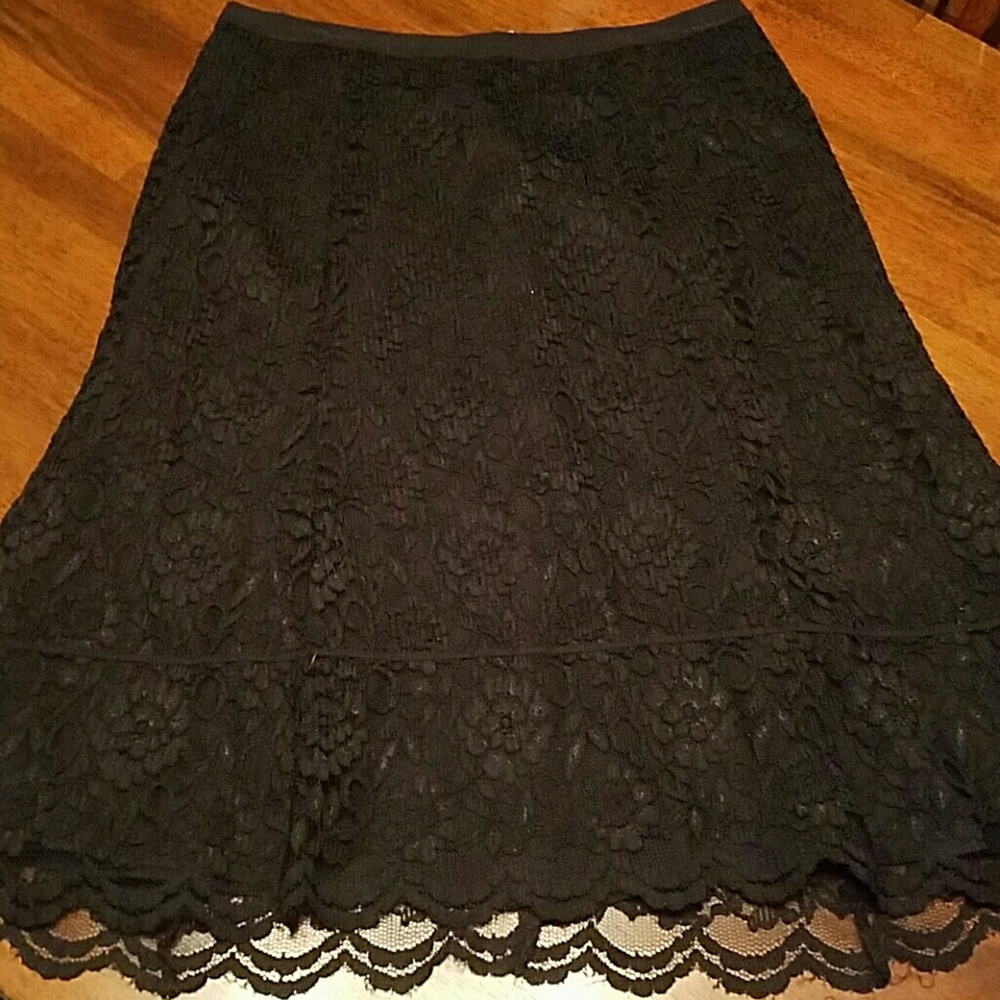 Old Navy Black lace skirt.